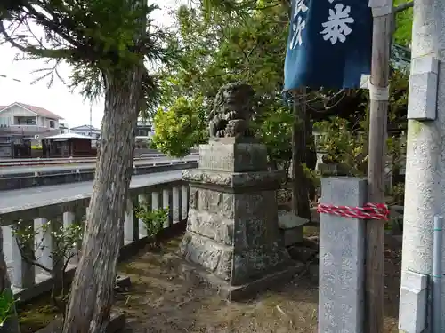 小名浜諏訪神社の狛犬