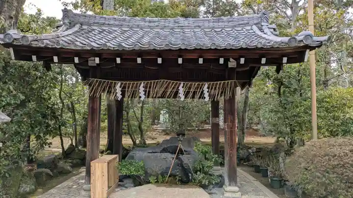 敷地神社(わら天神宮)の手水舎