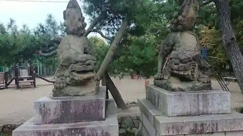 白山神社の狛犬