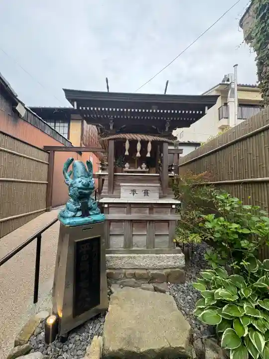 揚げもみじ神社の{uncategorized: "未分類", other: "その他", undefined: "問題あり", building: "その他建物", grave: "お墓", sacred_gate: "鳥居", guardian: "狛犬", statue: "像", buddha: "仏像", history: "歴史", nature: "自然", garden: "庭園", animal: "動物", pagoda: "塔", temizu: "手水舎", mountain_gate: "山門・神門", sanctuary: "本殿・本堂", subordinate: "末社・摂社", art: "芸術", scenery: "景色", jizo: "地蔵", ema: "絵馬", goshuin: "御朱印", omikuji: "おみくじ", items: "授与品その他", amulet: "お守り", goshuincho: "御朱印帳", eats: "食事", festival: "お祭り", votive_dance: "神楽", shichigosan: "七五三参", wedding: "結婚式", experience: "体験その他", initially: "初詣", around: "周辺", anti_infection: "感染症対策"}