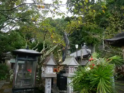 薬王寺の建物その他