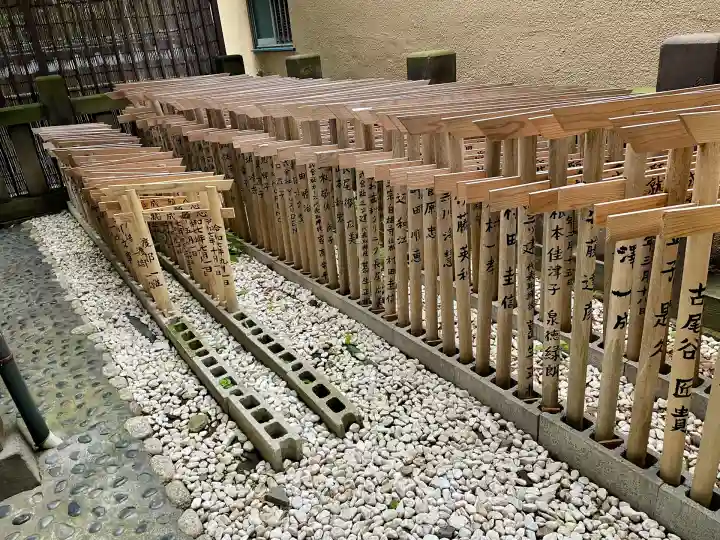 被官稲荷神社(東京都)