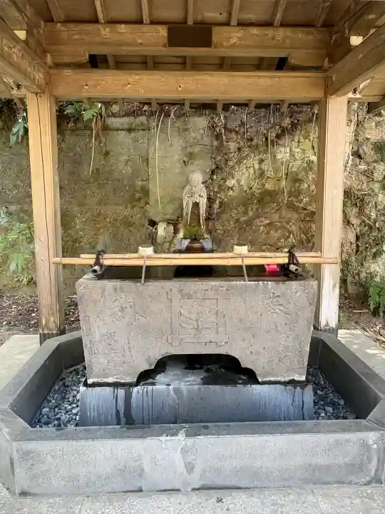 安國論寺(安国論寺)の{uncategorized: "未分類", other: "その他", undefined: "問題あり", building: "その他建物", grave: "お墓", sacred_gate: "鳥居", guardian: "狛犬", statue: "像", buddha: "仏像", history: "歴史", nature: "自然", garden: "庭園", animal: "動物", pagoda: "塔", temizu: "手水舎", mountain_gate: "山門・神門", sanctuary: "本殿・本堂", subordinate: "末社・摂社", art: "芸術", scenery: "景色", jizo: "地蔵", ema: "絵馬", goshuin: "御朱印", omikuji: "おみくじ", items: "授与品その他", amulet: "お守り", goshuincho: "御朱印帳", eats: "食事", festival: "お祭り", votive_dance: "神楽", shichigosan: "七五三参", wedding: "結婚式", experience: "体験その他", initially: "初詣", around: "周辺", anti_infection: "感染症対策"}