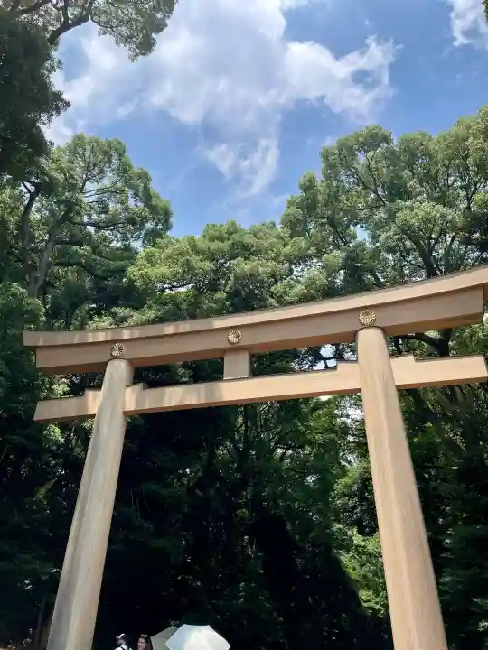 明治神宮の{uncategorized: "未分類", other: "その他", undefined: "問題あり", building: "その他建物", grave: "お墓", sacred_gate: "鳥居", guardian: "狛犬", statue: "像", buddha: "仏像", history: "歴史", nature: "自然", garden: "庭園", animal: "動物", pagoda: "塔", temizu: "手水舎", mountain_gate: "山門・神門", sanctuary: "本殿・本堂", subordinate: "末社・摂社", art: "芸術", scenery: "景色", jizo: "地蔵", ema: "絵馬", goshuin: "御朱印", omikuji: "おみくじ", items: "授与品その他", amulet: "お守り", goshuincho: "御朱印帳", eats: "食事", festival: "お祭り", votive_dance: "神楽", shichigosan: "七五三参", wedding: "結婚式", experience: "体験その他", initially: "初詣", around: "周辺", anti_infection: "感染症対策"}