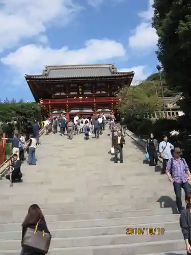 鶴岡八幡宮の山門