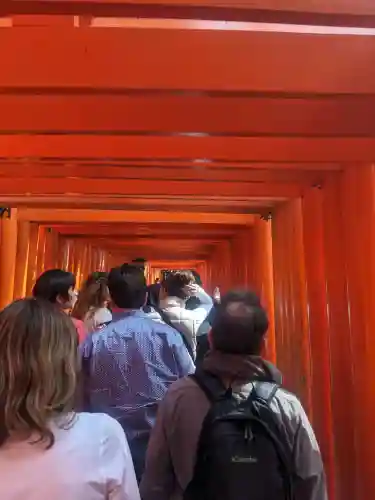 伏見稲荷大社の{uncategorized: "未分類", other: "その他", undefined: "問題あり", building: "その他建物", grave: "お墓", sacred_gate: "鳥居", guardian: "狛犬", statue: "像", buddha: "仏像", history: "歴史", nature: "自然", garden: "庭園", animal: "動物", pagoda: "塔", temizu: "手水舎", mountain_gate: "山門・神門", sanctuary: "本殿・本堂", subordinate: "末社・摂社", art: "芸術", scenery: "景色", jizo: "地蔵", ema: "絵馬", goshuin: "御朱印", omikuji: "おみくじ", items: "授与品その他", amulet: "お守り", goshuincho: "御朱印帳", eats: "食事", festival: "お祭り", votive_dance: "神楽", shichigosan: "七五三参", wedding: "結婚式", experience: "体験その他", initially: "初詣", around: "周辺", anti_infection: "感染症対策"}