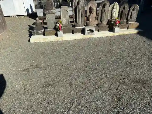 千手院の{uncategorized: "未分類", other: "その他", undefined: "問題あり", building: "その他建物", grave: "お墓", sacred_gate: "鳥居", guardian: "狛犬", statue: "像", buddha: "仏像", history: "歴史", nature: "自然", garden: "庭園", animal: "動物", pagoda: "塔", temizu: "手水舎", mountain_gate: "山門・神門", sanctuary: "本殿・本堂", subordinate: "末社・摂社", art: "芸術", scenery: "景色", jizo: "地蔵", ema: "絵馬", goshuin: "御朱印", omikuji: "おみくじ", items: "授与品その他", amulet: "お守り", goshuincho: "御朱印帳", eats: "食事", festival: "お祭り", votive_dance: "神楽", shichigosan: "七五三参", wedding: "結婚式", experience: "体験その他", initially: "初詣", around: "周辺", anti_infection: "感染症対策"}