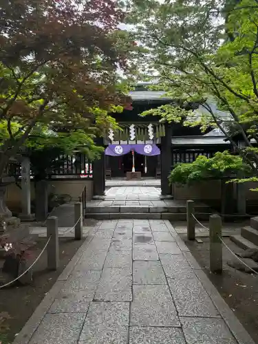 久留米宗社　日吉神社の{uncategorized: "未分類", other: "その他", undefined: "問題あり", building: "その他建物", grave: "お墓", sacred_gate: "鳥居", guardian: "狛犬", statue: "像", buddha: "仏像", history: "歴史", nature: "自然", garden: "庭園", animal: "動物", pagoda: "塔", temizu: "手水舎", mountain_gate: "山門・神門", sanctuary: "本殿・本堂", subordinate: "末社・摂社", art: "芸術", scenery: "景色", jizo: "地蔵", ema: "絵馬", goshuin: "御朱印", omikuji: "おみくじ", items: "授与品その他", amulet: "お守り", goshuincho: "御朱印帳", eats: "食事", festival: "お祭り", votive_dance: "神楽", shichigosan: "七五三参", wedding: "結婚式", experience: "体験その他", initially: "初詣", around: "周辺", anti_infection: "感染症対策"}
