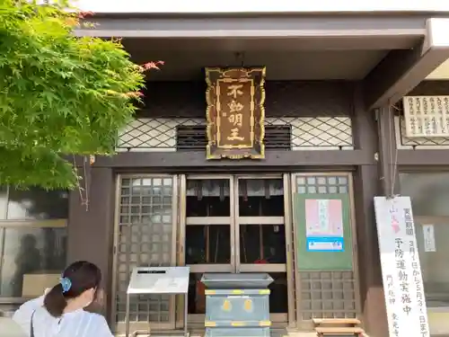 門戸厄神東光寺の本殿・本堂