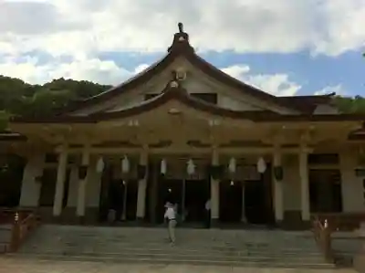 湊川神社の本殿・本堂