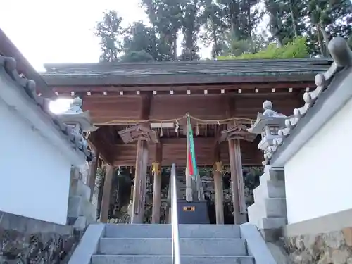 椋下神社の本殿