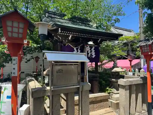 松尾大社西七条御旅所の{uncategorized: "未分類", other: "その他", undefined: "問題あり", building: "その他建物", grave: "お墓", sacred_gate: "鳥居", guardian: "狛犬", statue: "像", buddha: "仏像", history: "歴史", nature: "自然", garden: "庭園", animal: "動物", pagoda: "塔", temizu: "手水舎", mountain_gate: "山門・神門", sanctuary: "本殿・本堂", subordinate: "末社・摂社", art: "芸術", scenery: "景色", jizo: "地蔵", ema: "絵馬", goshuin: "御朱印", omikuji: "おみくじ", items: "授与品その他", amulet: "お守り", goshuincho: "御朱印帳", eats: "食事", festival: "お祭り", votive_dance: "神楽", shichigosan: "七五三参", wedding: "結婚式", experience: "体験その他", initially: "初詣", around: "周辺", anti_infection: "感染症対策"}