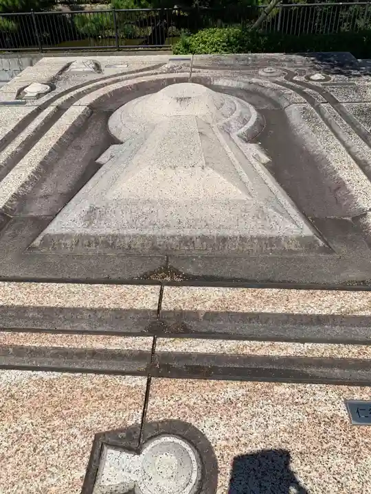 仁徳天皇陵(百舌鳥耳原中陵)(大阪府)