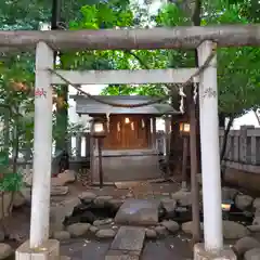 神明氷川神社の本殿