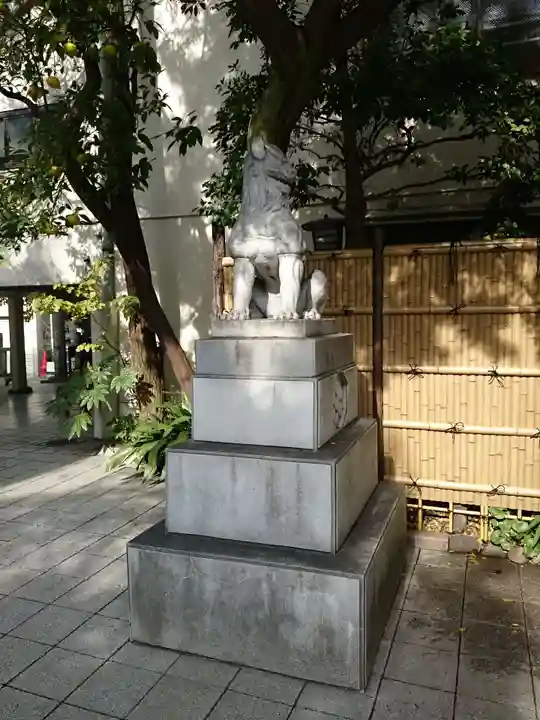 鳥越神社の狛犬