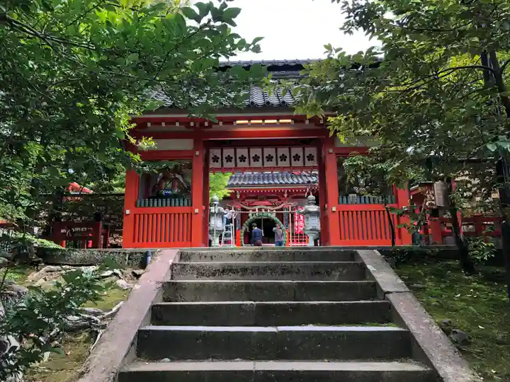 金澤神社の山門・神門