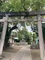 大神神社(花池)の鳥居