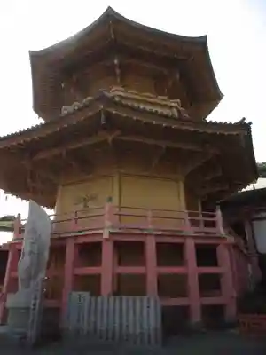 満願寺の本殿・本堂