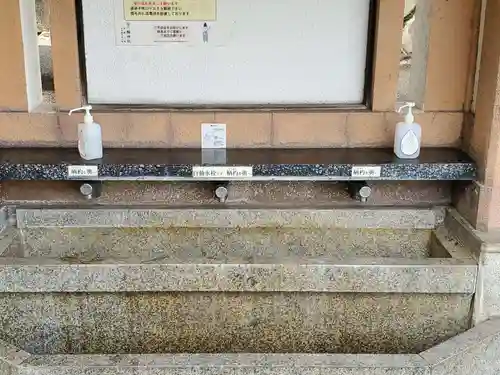 三輪神社の手水舎