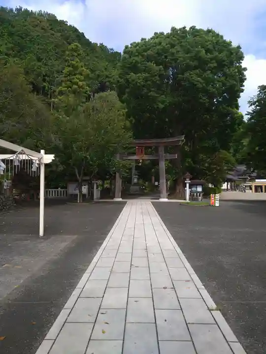 高麗神社(埼玉県)