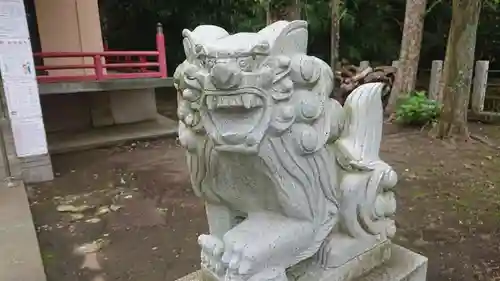 白山神社の狛犬