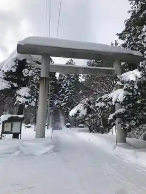 由仁神社(北海道)