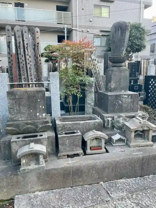 金蔵寺の{uncategorized: "未分類", other: "その他", undefined: "問題あり", building: "その他建物", grave: "お墓", sacred_gate: "鳥居", guardian: "狛犬", statue: "像", buddha: "仏像", history: "歴史", nature: "自然", garden: "庭園", animal: "動物", pagoda: "塔", temizu: "手水舎", mountain_gate: "山門・神門", sanctuary: "本殿・本堂", subordinate: "末社・摂社", art: "芸術", scenery: "景色", jizo: "地蔵", ema: "絵馬", goshuin: "御朱印", omikuji: "おみくじ", items: "授与品その他", amulet: "お守り", goshuincho: "御朱印帳", eats: "食事", festival: "お祭り", votive_dance: "神楽", shichigosan: "七五三参", wedding: "結婚式", experience: "体験その他", initially: "初詣", around: "周辺", anti_infection: "感染症対策"}
