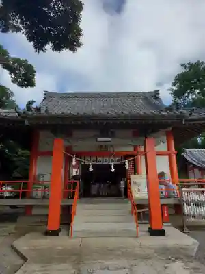 高塚熊野神社の本殿・本堂