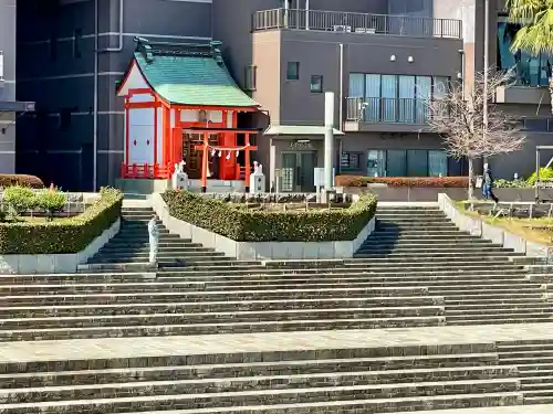 上土朝日稲荷神社の{uncategorized: "未分類", other: "その他", undefined: "問題あり", building: "その他建物", grave: "お墓", sacred_gate: "鳥居", guardian: "狛犬", statue: "像", buddha: "仏像", history: "歴史", nature: "自然", garden: "庭園", animal: "動物", pagoda: "塔", temizu: "手水舎", mountain_gate: "山門・神門", sanctuary: "本殿・本堂", subordinate: "末社・摂社", art: "芸術", scenery: "景色", jizo: "地蔵", ema: "絵馬", goshuin: "御朱印", omikuji: "おみくじ", items: "授与品その他", amulet: "お守り", goshuincho: "御朱印帳", eats: "食事", festival: "お祭り", votive_dance: "神楽", shichigosan: "七五三参", wedding: "結婚式", experience: "体験その他", initially: "初詣", around: "周辺", anti_infection: "感染症対策"}