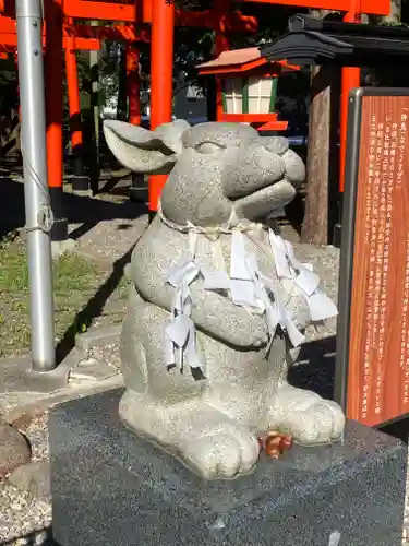 湯倉神社の像