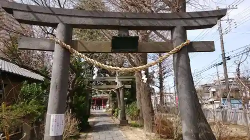 越谷香取神社の鳥居