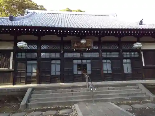 南蔵院の本殿・本堂