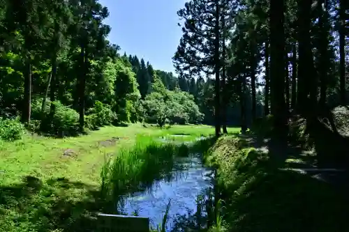 郡殿の池弁財天社(新潟県)