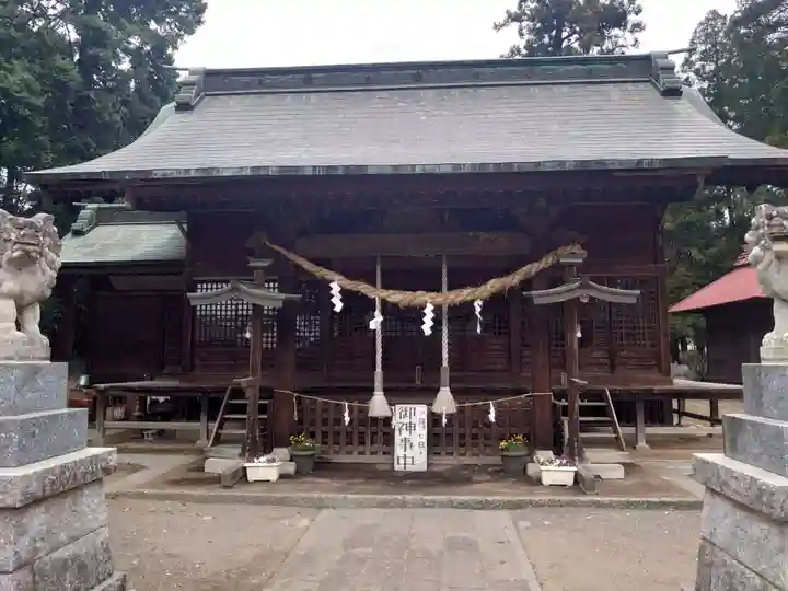 二宮赤城神社の本殿・本堂