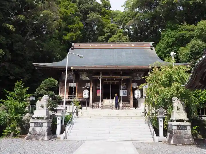 飽波神社の本殿・本堂