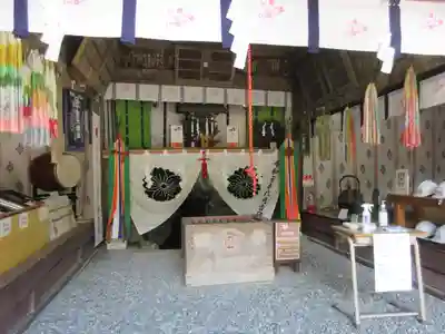 無戸室浅間神社(船津胎内神社)の本殿・本堂
