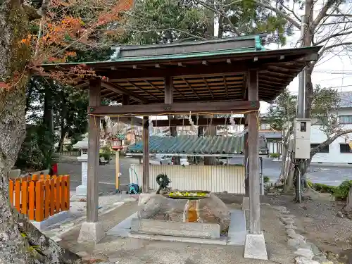 立志神社の手水舎
