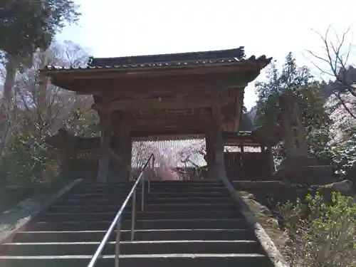 西雲寺の山門・神門