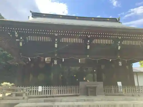 喜多見氷川神社の{uncategorized: "未分類", other: "その他", undefined: "問題あり", building: "その他建物", grave: "お墓", sacred_gate: "鳥居", guardian: "狛犬", statue: "像", buddha: "仏像", history: "歴史", nature: "自然", garden: "庭園", animal: "動物", pagoda: "塔", temizu: "手水舎", mountain_gate: "山門・神門", sanctuary: "本殿・本堂", subordinate: "末社・摂社", art: "芸術", scenery: "景色", jizo: "地蔵", ema: "絵馬", goshuin: "御朱印", omikuji: "おみくじ", items: "授与品その他", amulet: "お守り", goshuincho: "御朱印帳", eats: "食事", festival: "お祭り", votive_dance: "神楽", shichigosan: "七五三参", wedding: "結婚式", experience: "体験その他", initially: "初詣", around: "周辺", anti_infection: "感染症対策"}