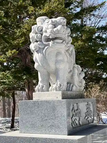 月寒神社の狛犬