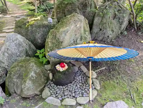 帯廣神社の庭園