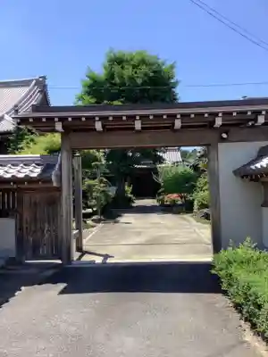 瀬辺了泉寺の山門・神門