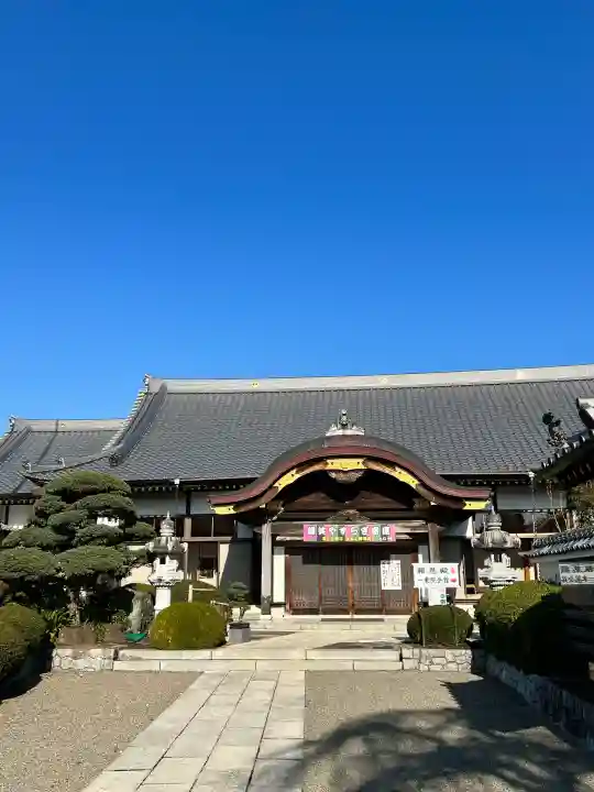 一乗院(身代不動尊) の{uncategorized: "未分類", other: "その他", undefined: "問題あり", building: "その他建物", grave: "お墓", sacred_gate: "鳥居", guardian: "狛犬", statue: "像", buddha: "仏像", history: "歴史", nature: "自然", garden: "庭園", animal: "動物", pagoda: "塔", temizu: "手水舎", mountain_gate: "山門・神門", sanctuary: "本殿・本堂", subordinate: "末社・摂社", art: "芸術", scenery: "景色", jizo: "地蔵", ema: "絵馬", goshuin: "御朱印", omikuji: "おみくじ", items: "授与品その他", amulet: "お守り", goshuincho: "御朱印帳", eats: "食事", festival: "お祭り", votive_dance: "神楽", shichigosan: "七五三参", wedding: "結婚式", experience: "体験その他", initially: "初詣", around: "周辺", anti_infection: "感染症対策"}