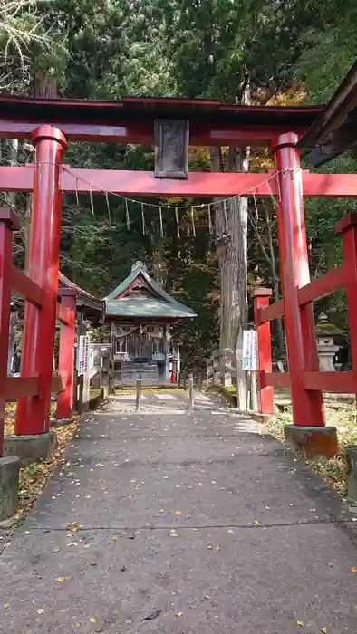 円通三匝堂（さざえ堂）の鳥居