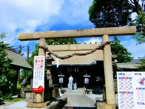 寒川神社の鳥居