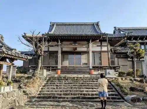 天照寺の本殿