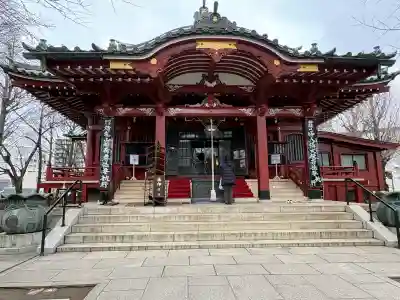 待乳山聖天（本龍院）の{uncategorized: "未分類", other: "その他", undefined: "問題あり", building: "その他建物", grave: "お墓", sacred_gate: "鳥居", guardian: "狛犬", statue: "像", buddha: "仏像", history: "歴史", nature: "自然", garden: "庭園", animal: "動物", pagoda: "塔", temizu: "手水舎", mountain_gate: "山門・神門", sanctuary: "本殿・本堂", subordinate: "末社・摂社", art: "芸術", scenery: "景色", jizo: "地蔵", ema: "絵馬", goshuin: "御朱印", omikuji: "おみくじ", items: "授与品その他", amulet: "お守り", goshuincho: "御朱印帳", eats: "食事", festival: "お祭り", votive_dance: "神楽", shichigosan: "七五三参", wedding: "結婚式", experience: "体験その他", initially: "初詣", around: "周辺", anti_infection: "感染症対策"}