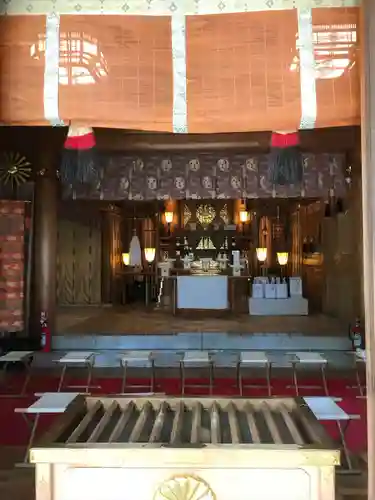 用賀神社の本殿・本堂