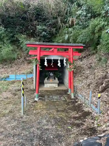 稲荷大明神の{uncategorized: "未分類", other: "その他", undefined: "問題あり", building: "その他建物", grave: "お墓", sacred_gate: "鳥居", guardian: "狛犬", statue: "像", buddha: "仏像", history: "歴史", nature: "自然", garden: "庭園", animal: "動物", pagoda: "塔", temizu: "手水舎", mountain_gate: "山門・神門", sanctuary: "本殿・本堂", subordinate: "末社・摂社", art: "芸術", scenery: "景色", jizo: "地蔵", ema: "絵馬", goshuin: "御朱印", omikuji: "おみくじ", items: "授与品その他", amulet: "お守り", goshuincho: "御朱印帳", eats: "食事", festival: "お祭り", votive_dance: "神楽", shichigosan: "七五三参", wedding: "結婚式", experience: "体験その他", initially: "初詣", around: "周辺", anti_infection: "感染症対策"}