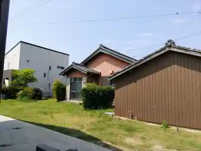 定生寺の本殿・本堂